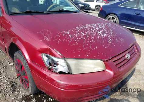 1998 Toyota Camry Ce from USA, damaged, VIN 4T1BG22K5WU269610